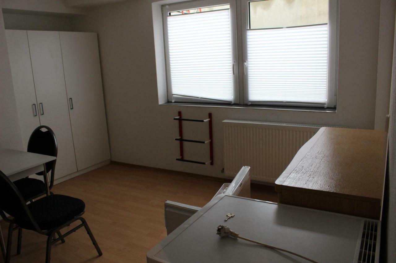 Zv-Scholtz Gaestehaus Neuoetting Simbacher Strasse 7 Kültér fotó