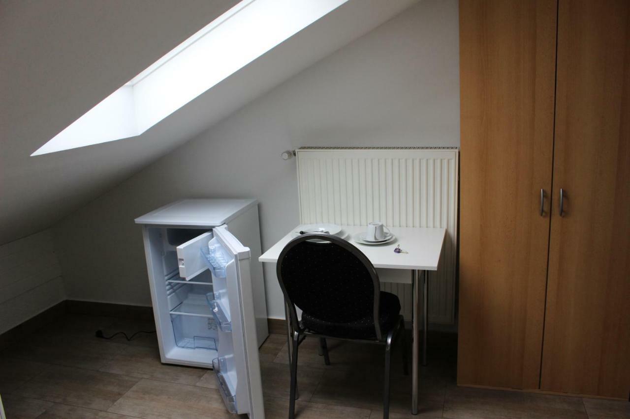 Zv-Scholtz Gaestehaus Neuoetting Simbacher Strasse 7 Kültér fotó