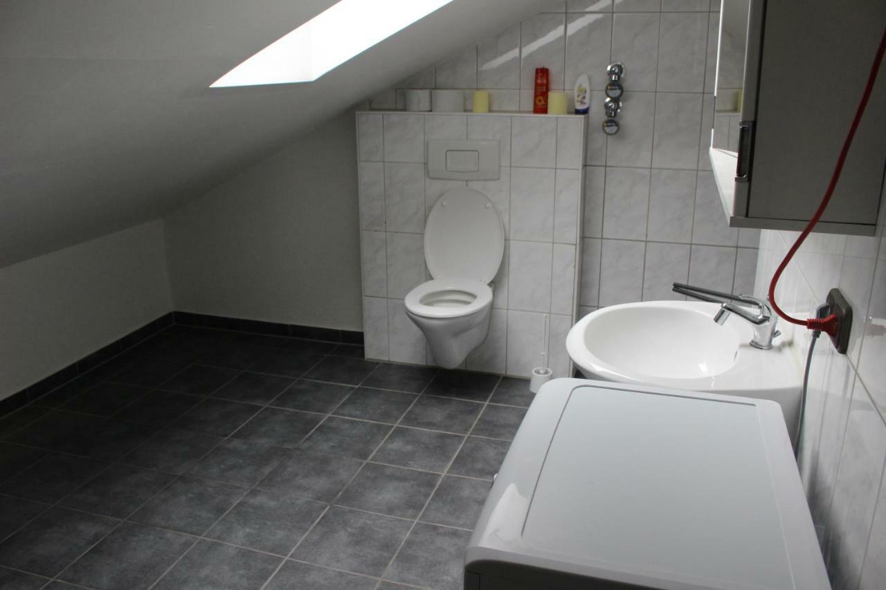 Zv-Scholtz Gaestehaus Neuoetting Simbacher Strasse 7 Kültér fotó